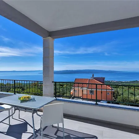 펜션 Magico With Pool And Fantastic Seaview
