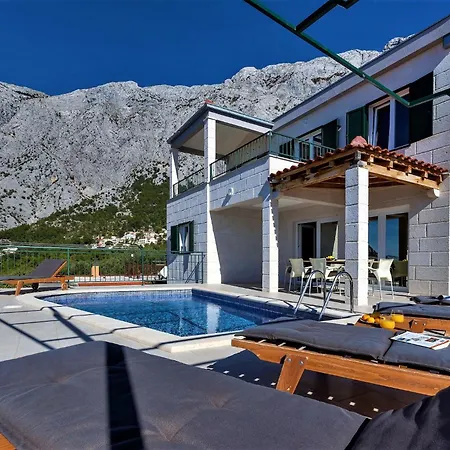 펜션 Magico With Pool And Fantastic Seaview Bast